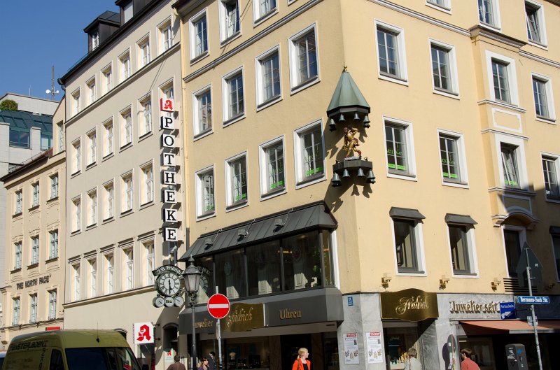 Munich051412-1423.jpg - Ornate statue Fridrich's  at the corner of Hermann-Sach / Sendlinger Strasse