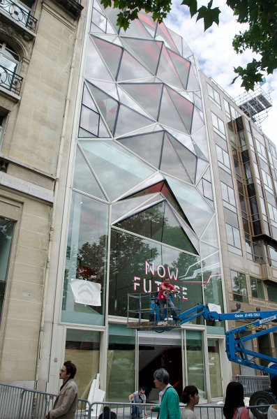 Paris062512-2657.jpg - Citroën iconic showroom on the Champs Eleyées, C_42: Show called "Now Future"
