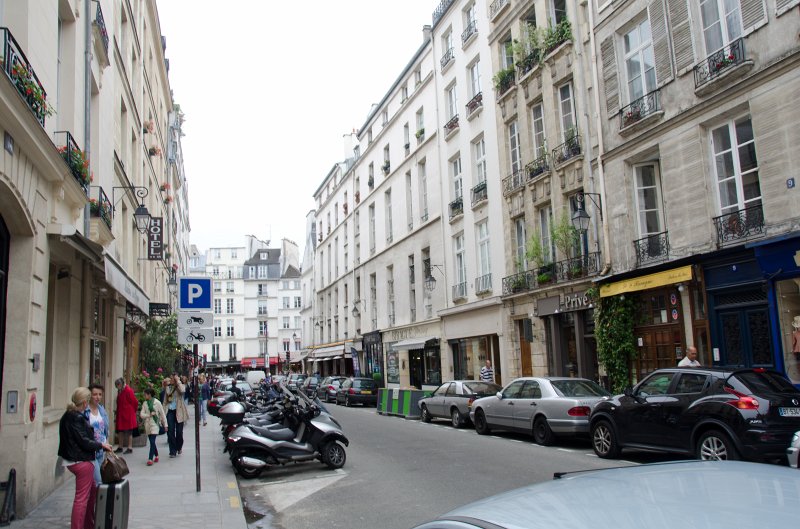 Paris062512-2712.jpg - Leaving Place des Vosges, walking South on Rue de Birague