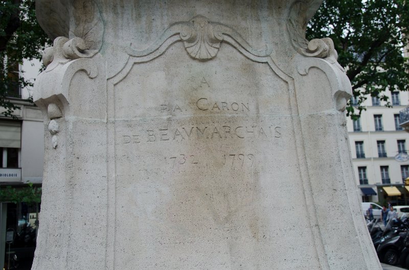 Paris062512-2716.jpg - Statue of Pierre-Augustin Caron de Beaumarchais, sculpture by Louis Clausade, 1895. Located in Parc Saint Antoine