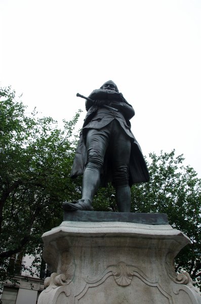 Paris062512-2717.jpg - Statue of Pierre-Augustin Caron de Beaumarchais, sculpture by Louis Clausade, 1895. Located in Parc Saint Antoine