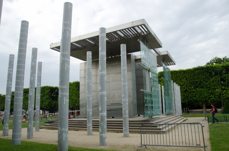 Paris062512-2750.jpg - "The Wall for Peace" conceived by artist Clara Halter, architected by Jean-Michel Wilmotte, located on the Champs de Mars