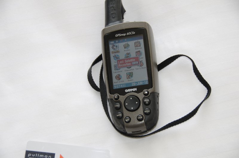 Paris062512-2931.jpg - GPS 9:57:41 Camera 8:58:03 59:38