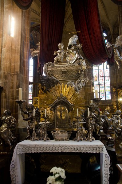Prague012312-8650.jpg - The tomb of John of Nepomuk / Hrob sv.Jana Nepomuckého, St Vitus's Cathedral / Katedrála svatého Víta