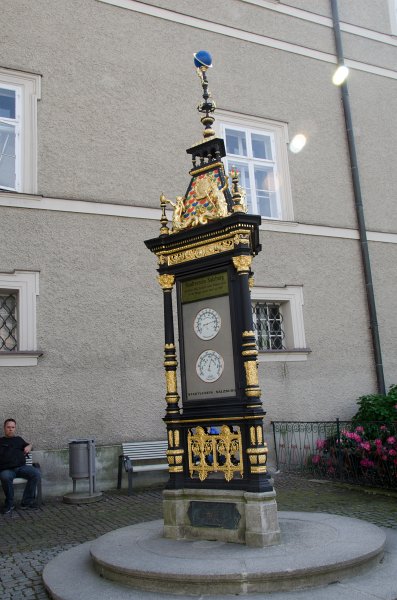 Salzburg051012-0435.jpg - Weather station / Stadtverein Salzburg, Alter Markt Square