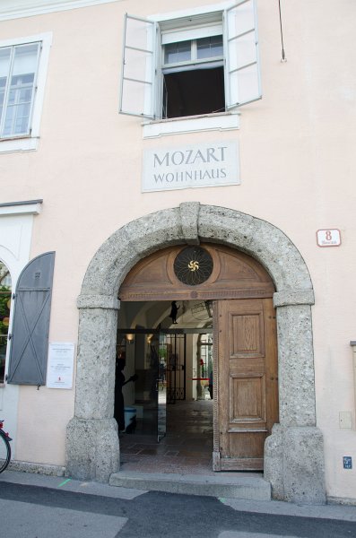Salzburg051012-0580.jpg - Mozart Wohnhaus / Residence