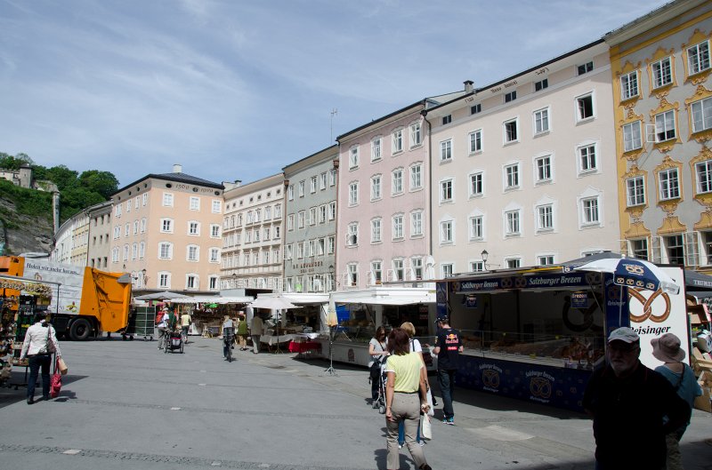 Salzburg051012-0601.jpg - Universitätsplatz