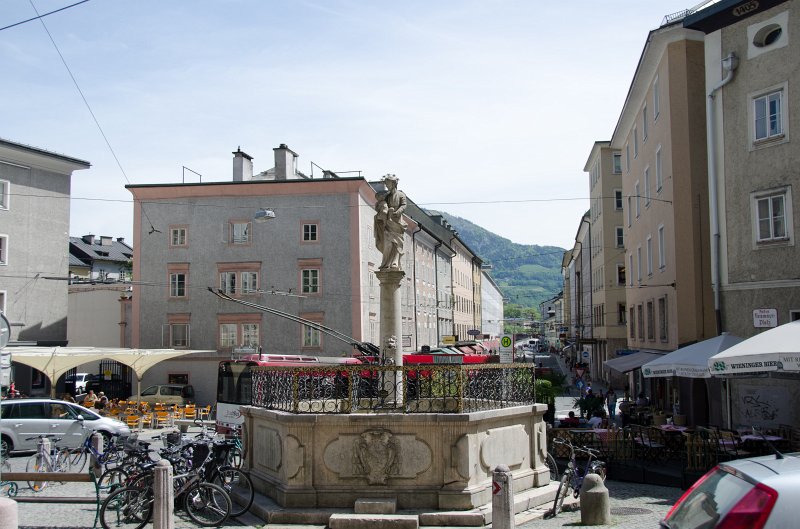 Salzburg051012-0674.jpg - Fountain