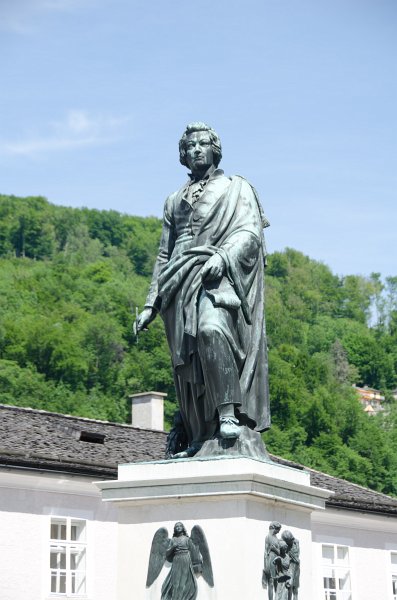 Salzburg051012-0728.jpg - Mozart Statue
