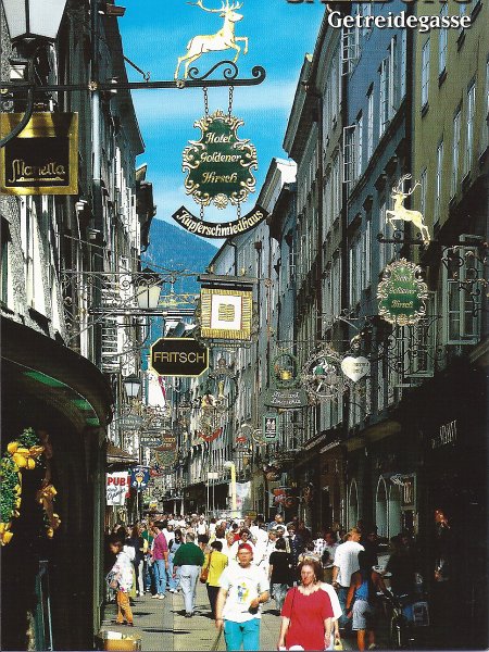 GetreidegasseSalzburg.jpg - Getreidegasse, Salzburg