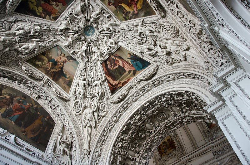 Salzburg051012-0633.jpg - Salzburg Dom Cathedral