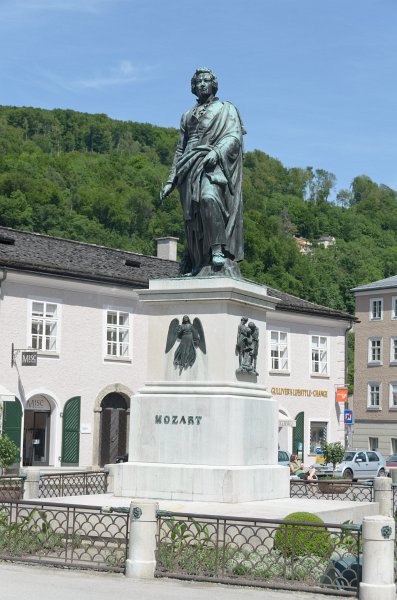 Salzburg051012-0727.jpg - Mozart Statue