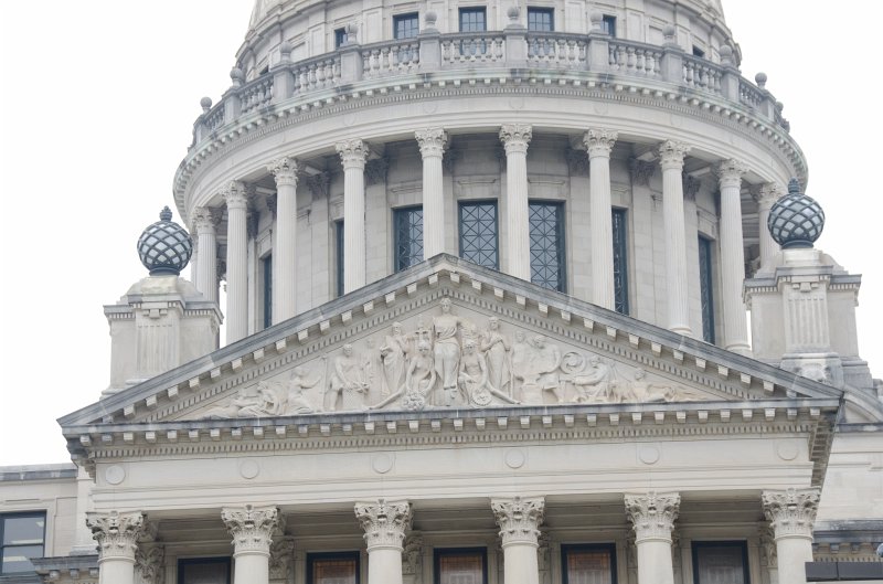Jackson112712-4261.jpg - Capitol Building, State of Mississippi, Southern facade