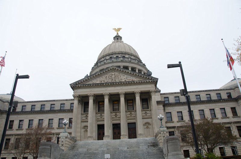 Jackson112712-4275.jpg - Capitol Building, State of Mississippi, Southern facade