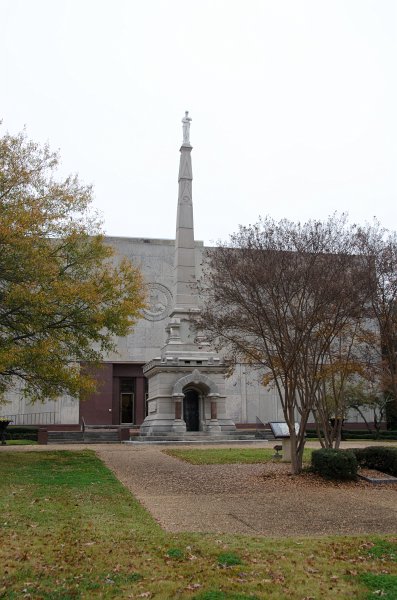 Jackson112712-4289.jpg - Confederate Monument