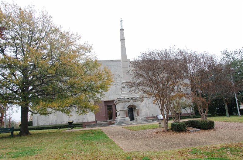 Jackson112712-4290.jpg - Confederate Monument