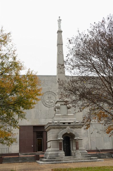Jackson112712-4291.jpg - Confederate Monument