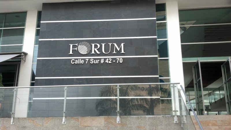 2012-07-27_10-41-10_898.jpg - ALU Office, the Forum Skyscraper