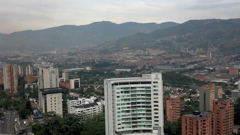 2012-07-27_10-45-29_585.jpg - View of Medellin, from the Forum Skyscraper, 23rd floor