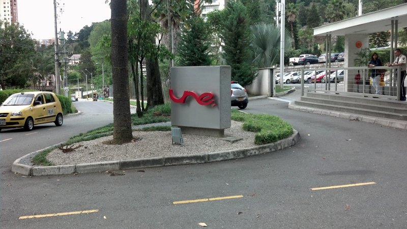 2012-07-27_17-38-34_94.jpg - Visiting UNE near the Alto de San Miguel