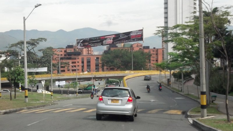 2012-07-27_10-39-30_653.jpg - Driving to the office in the La Aguacatala barrio of the El Poblado district