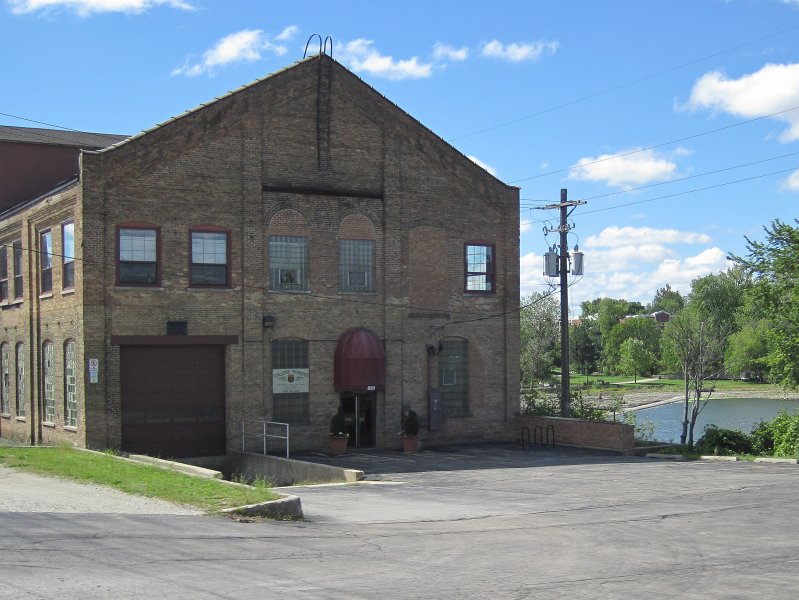 FoxRiverBike090912-4061.jpg - Challenge Windmill (former) factory, now office condos