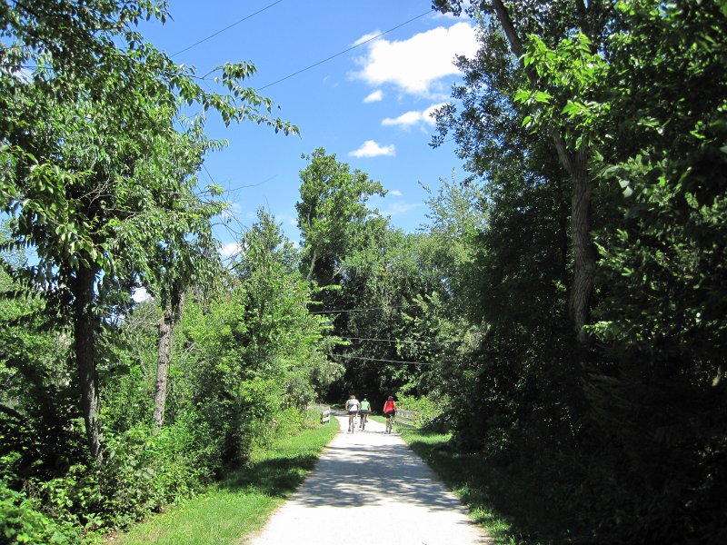 PrairiePath080313-5630.jpg - Heading north east along the Illinois Bike Prairie Path Warrenville to Wheaton. Just north of Chicago Golf Club