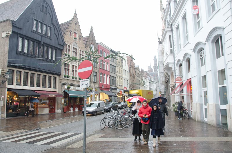 Bruges010413-4895.jpg - On Vlamingstraat near Stadsschouwburg / City Theatre, Bruges