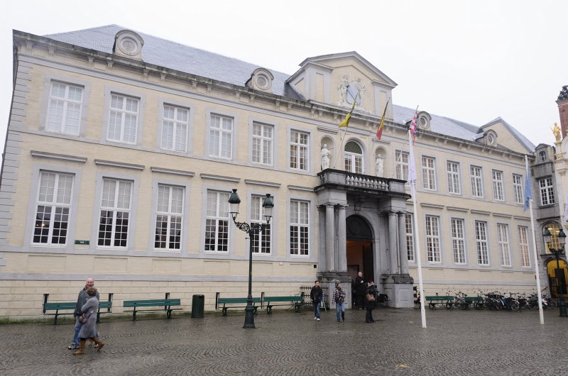 Bruges010413-4924.jpg - Landhuis van het Brugse Vrije / Mansion of the Liberty of Bruges, Burg (Castle) Square