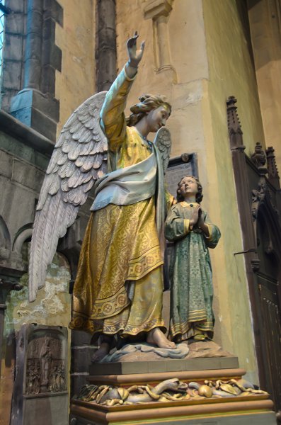 Bruges010413-5025.jpg - Statue of Angel, Onze-Lieve-Vrouwekerk Church