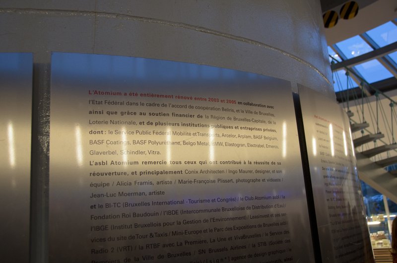 Brussels010313-4860.jpg - Atomium was completely renovated between 2003 and 2005.