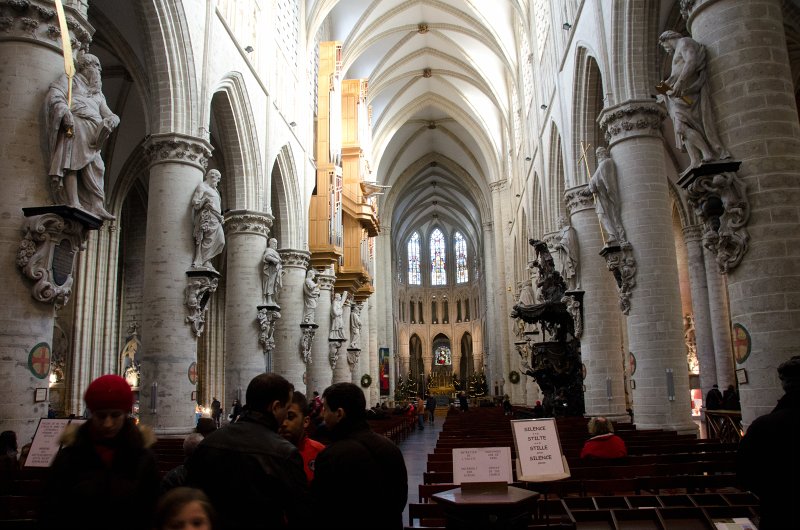 Brussels010213-4733.jpg - Cathédrale Saints-Michel-et-Gudule / St. Michael and St. Gudula Cathedral
