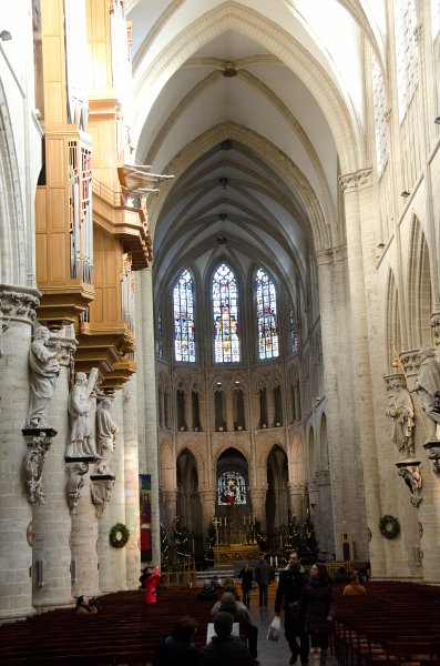 Brussels010213-4735.jpg - Cathédrale Saints-Michel-et-Gudule / St. Michael and St. Gudula Cathedral