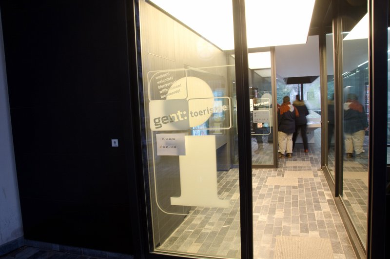 Ghent010513-5101.jpg - Tourist Info Center entrance, Sint-Veerleplein / St Veerle's Square