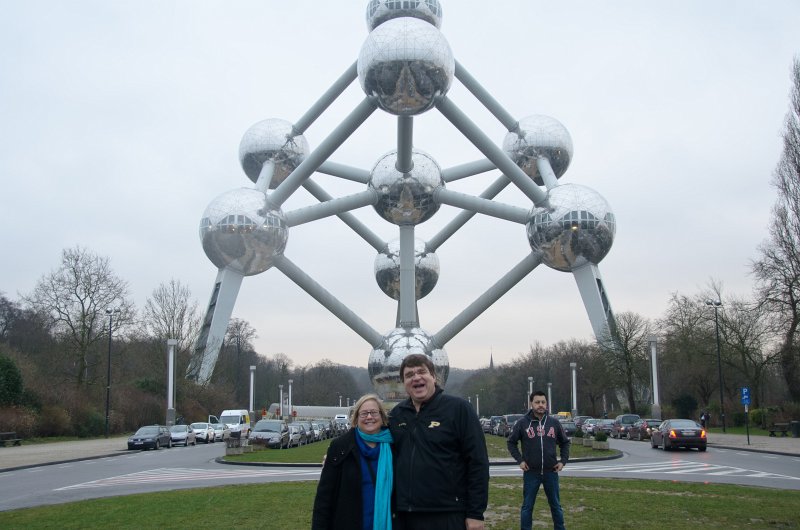 Brussels010313-4844.jpg - Cathie, Jack -- Atomium
