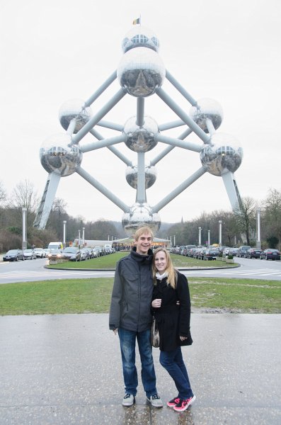 Brussels010313-4847.jpg - Mike and Liane -- Atomium