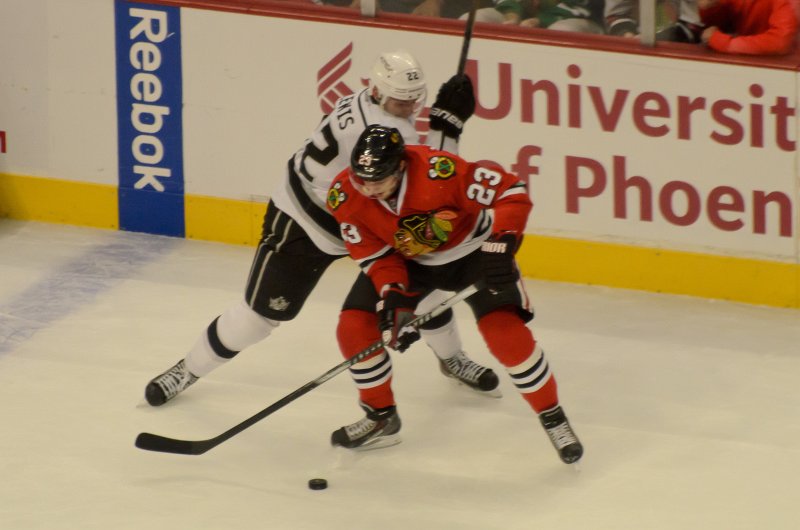 Blackhawks121513-9797.jpg - Kris Versteeg. Kings vs Blackhawks hockey, United Center, Chicago