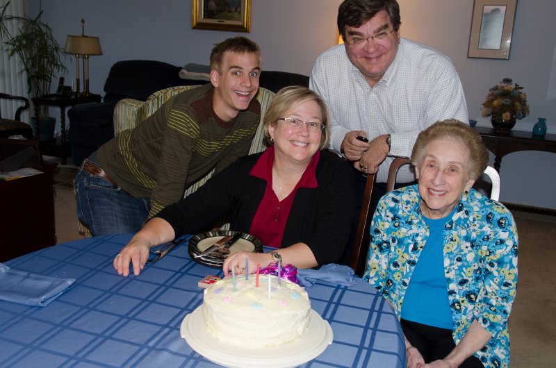 CathieBirthday070113-7532.jpg - Cathie Birthday cake at Grandma's!