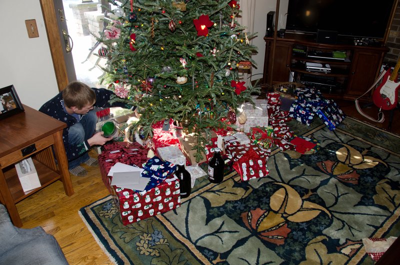 ChristmasEve122413-9847.jpg - Christmas Eve before going to Grandma and Grandpa's