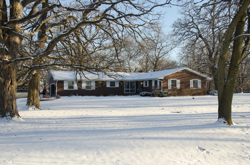 ChristmasEve122413-9862.jpg - Beautiful snow and ice pictures around Mom and Dad's house on Crhistmas Eve