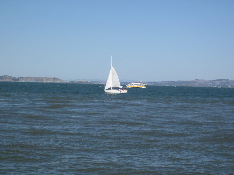 SanFrancisco100313-6331.jpg - Sail boat and ferry in the San Francisco Bay, viewed from Pier 41