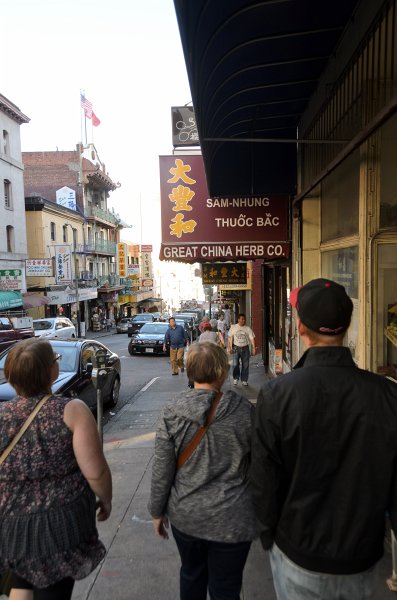 SanFrancisco100313-8682.jpg - Walking West on Washington Street, Chinatown