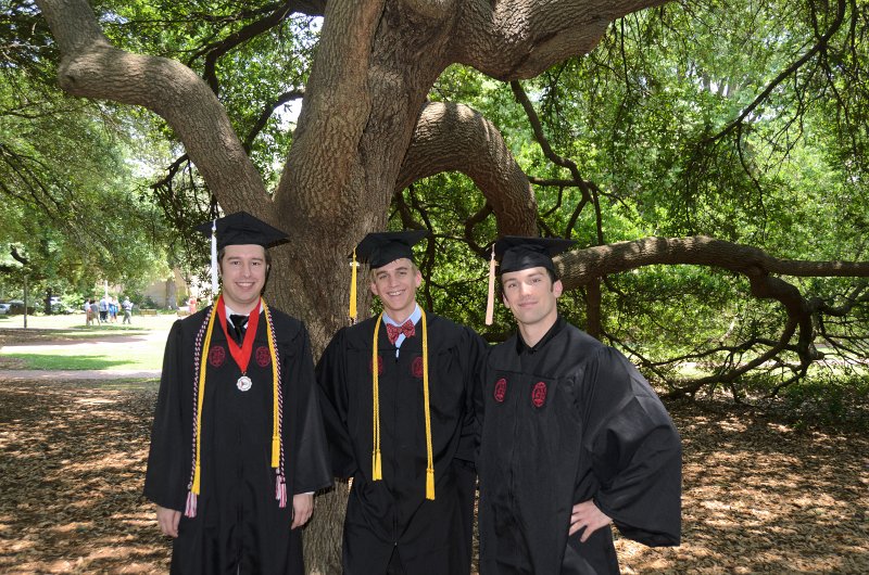 UofSCGraduation10May2013-6733.jpg - David Mike and Colemen at trees near Rutledge College, Horseshoe