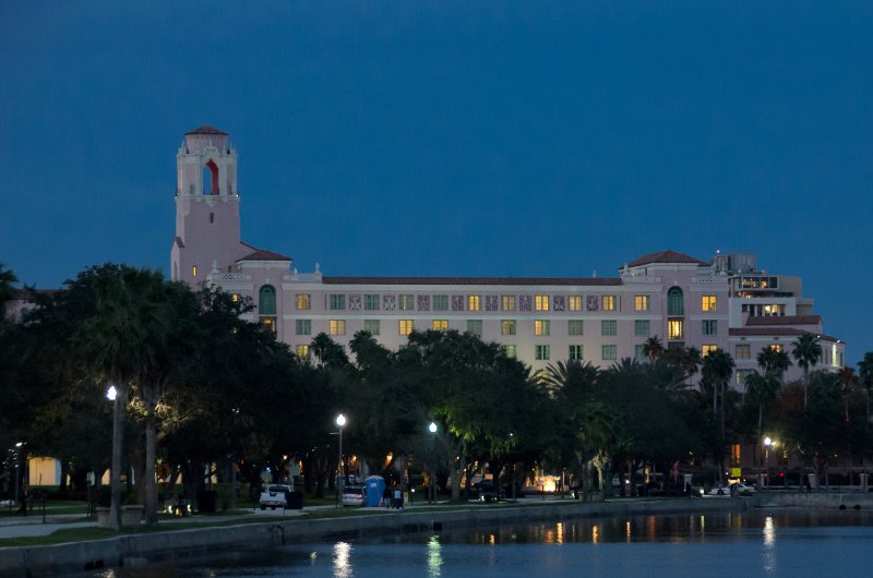 StPetersburg012113-5226.jpg - Vinoy Renaissance, view from St. Petersburg Waterfront Walk