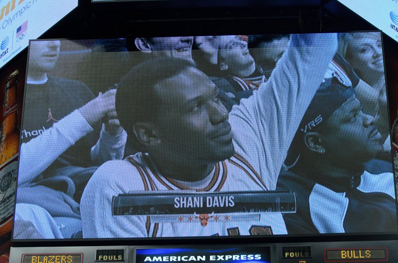 BullsVsPortland032814-0813-3.jpg - Guest Shani Davis, welcomed. Bulls vs Portland Trailblazers, United Center 3/28/14