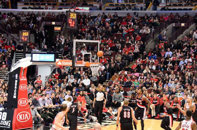 BullsVsPortland032814-0901-2.jpg - Bulls vs Portland Trailblazers, United Center 3/28/14