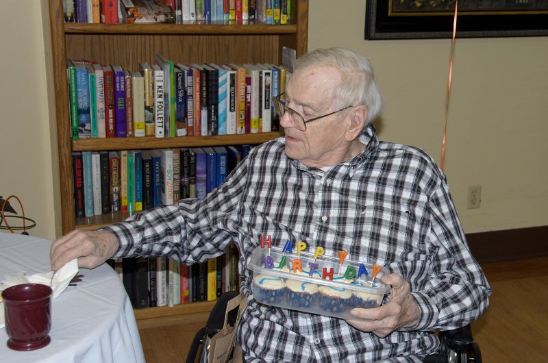 DadsBirthday2014-0018.jpg - Celebrating Dad's Birthday at Pineview