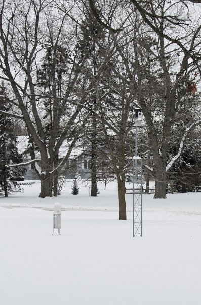 NewYearsSnowStorm2014-0002.jpg - Mom and Dad's house the day after the New Years Day snow storm of 2014